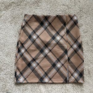 Windsor Cute Preppy Autumnal Brown and Black Checkered Pencil Skirt